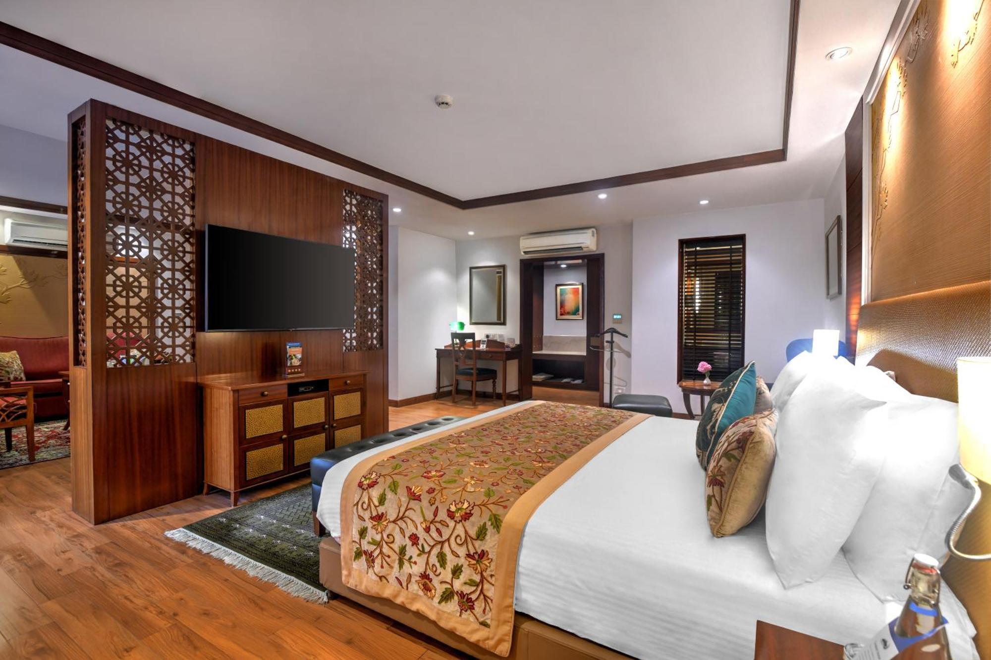 Fortune Heevan, - Member Itc Hotels' Group 4*
